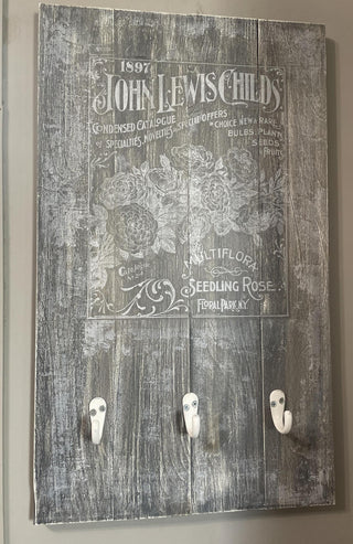 Vintage Inspired Pallet Boad Sign with Hooks