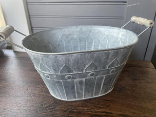 Oval Picket Tub
