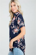 SHORT SLEEVE FLORAL PRINT TOP WITH BUTTON DETAIL