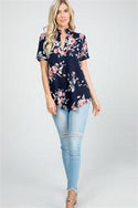 SHORT SLEEVE FLORAL PRINT TOP WITH BUTTON DETAIL